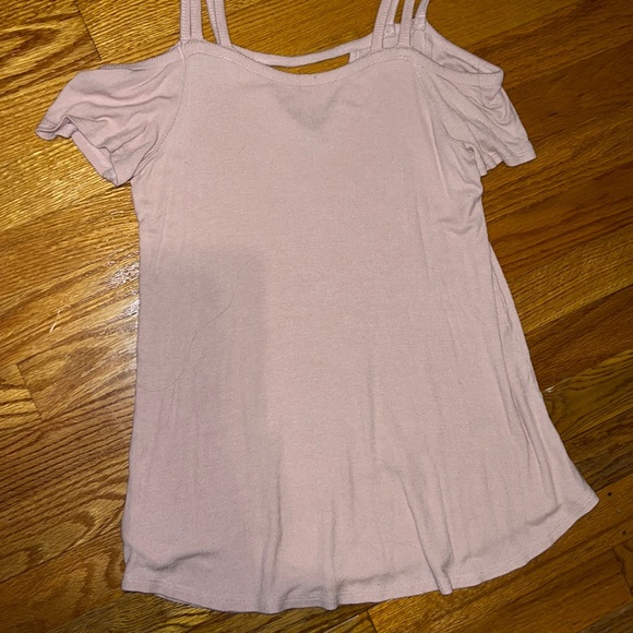 American Eagle Cold Shoulder tank top! - Picture 4 of 4